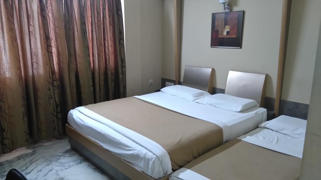 Hotel Manasa Paradise Bangalore Exteriör bild