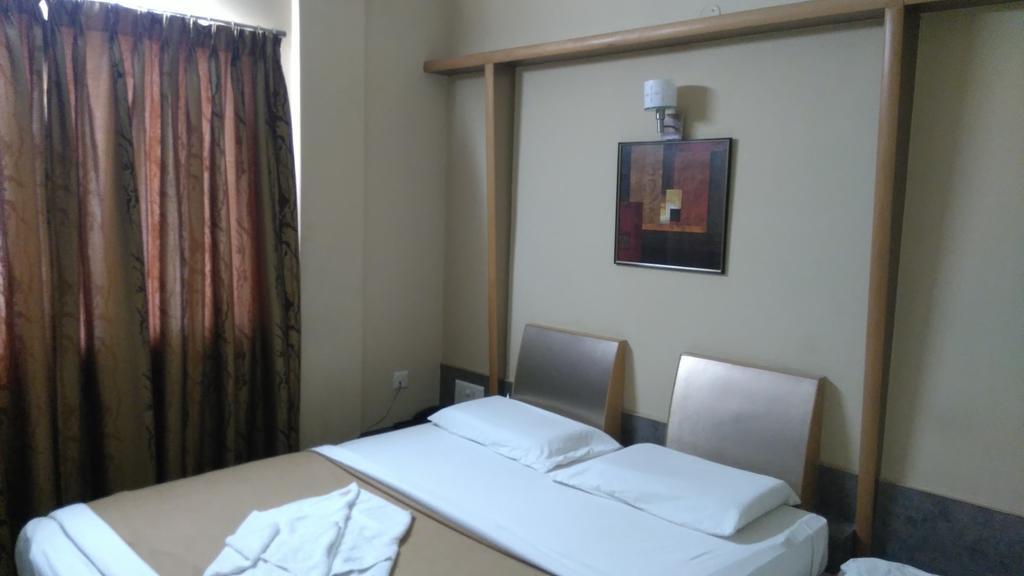 Hotel Manasa Paradise Bangalore Exteriör bild
