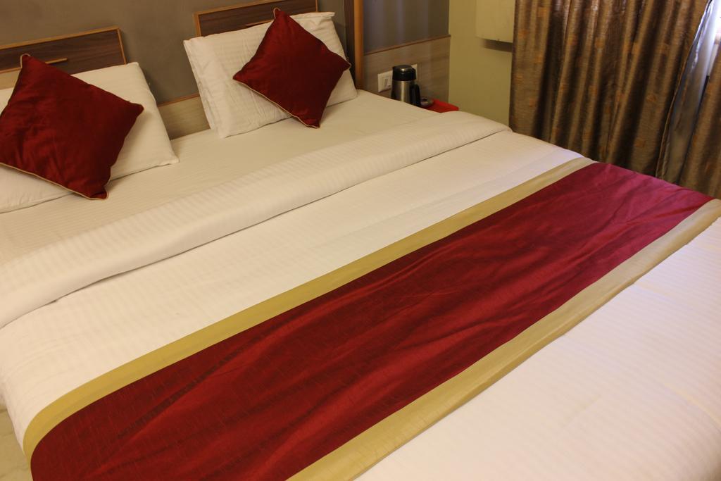 Hotel Manasa Paradise Bangalore Exteriör bild